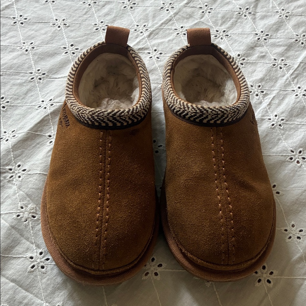 Koolaburra Chestnut Suede Slip-Ons